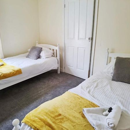 Villa Kenrick Street Great House Available For Guests And Contractors Parking And Wifi à Nottingham Extérieur photo