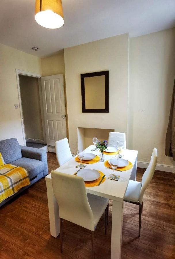 Villa Kenrick Street Great House Available For Guests And Contractors Parking And Wifi à Nottingham Extérieur photo