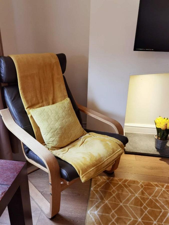 Villa Kenrick Street Great House Available For Guests And Contractors Parking And Wifi à Nottingham Extérieur photo