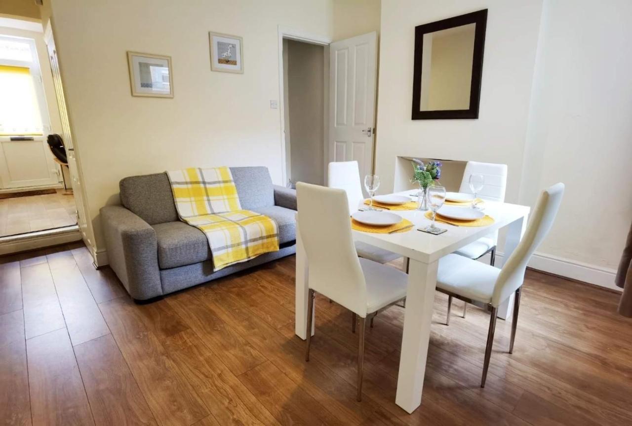 Villa Kenrick Street Great House Available For Guests And Contractors Parking And Wifi à Nottingham Extérieur photo